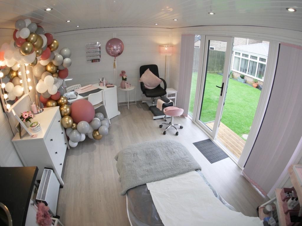 Composite Garden Room Beauticians In Luton Inside Shot 4 Composite Garden Room Beauticians In Luton Inside Shot 4