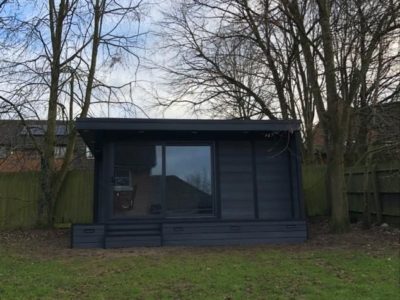 Lutun Garden Room Being Used As Quite Retreat Outside Shot 2